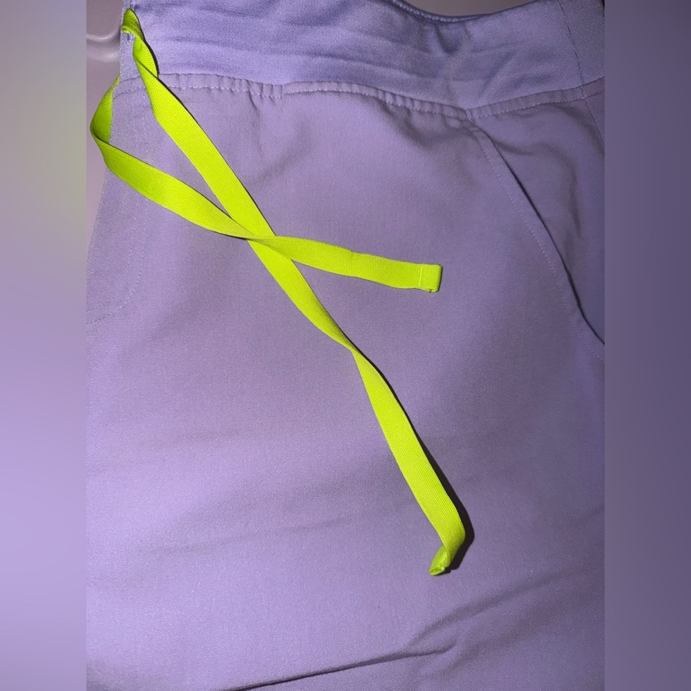 Figs lilac Zamora joggers  with Neon Yellow Drawstring